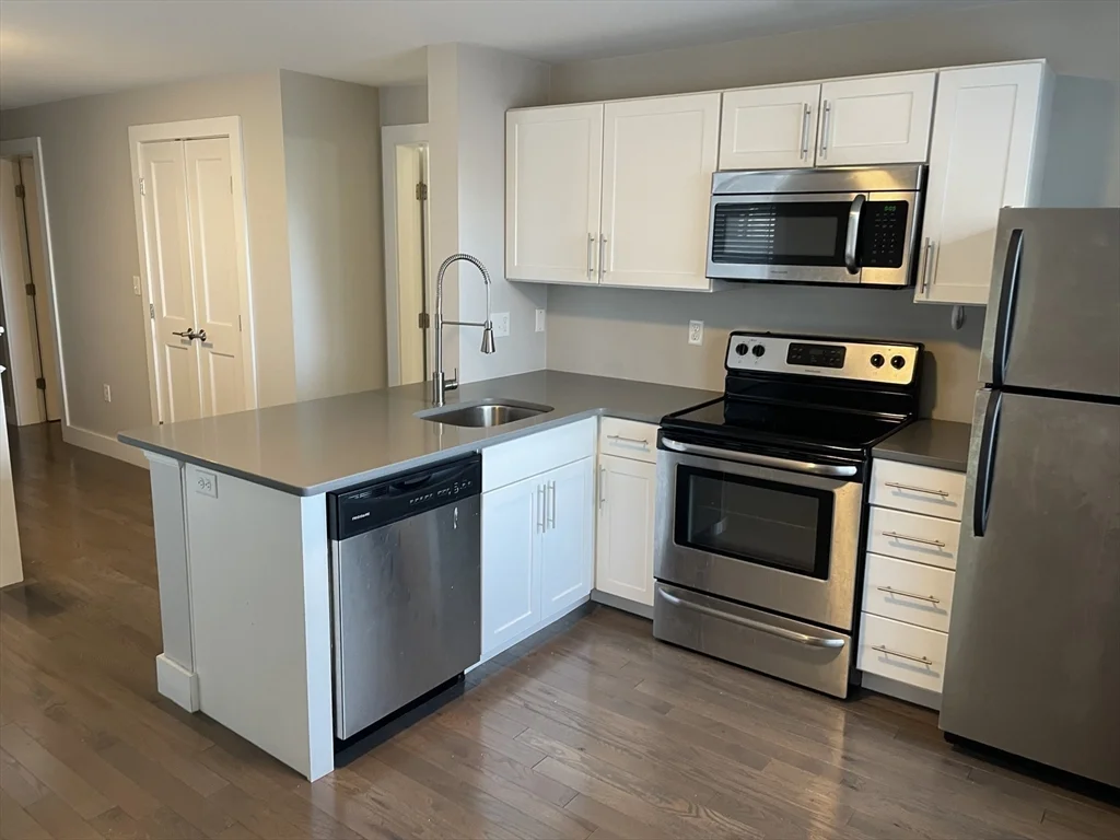 543 Dorchester Ave, South Boston