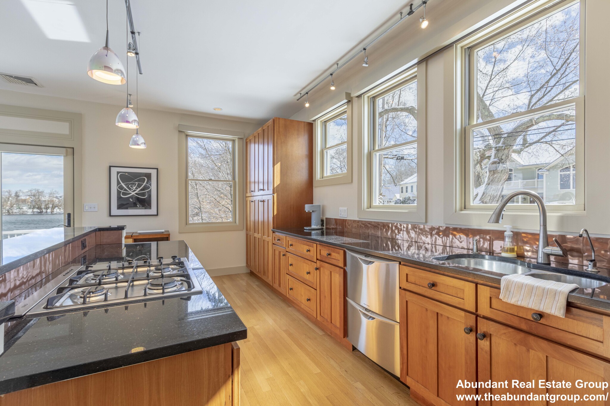 3 bed, 2.5 bath apartment for rent at 104 Spy Pond Pkwy Unit 1, Arlington — photo 10 of 40