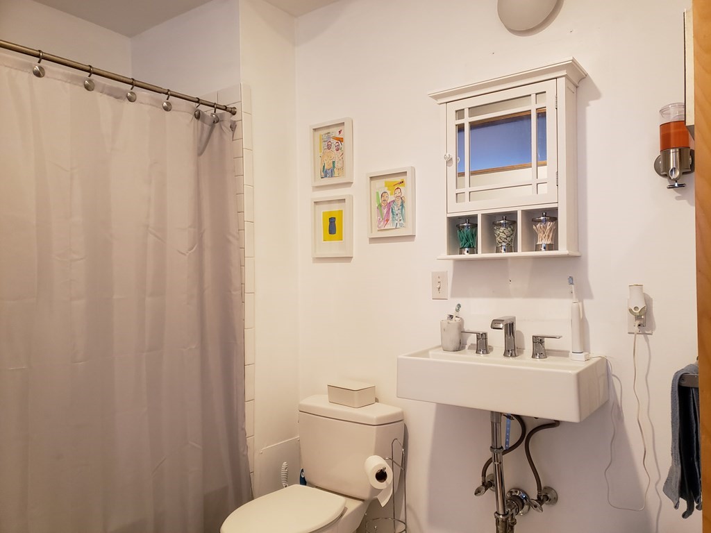 1 bed, 1 bath apartment for rent at 10 Williams St Unit 24, Roxbury — photo 16 of 26