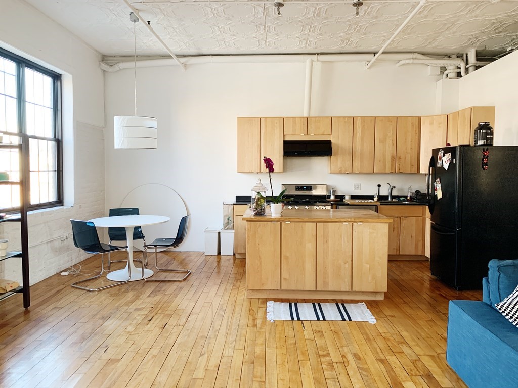 1 bed, 1 bath apartment for rent at 10 Williams St Unit 24, Roxbury — photo 7 of 26
