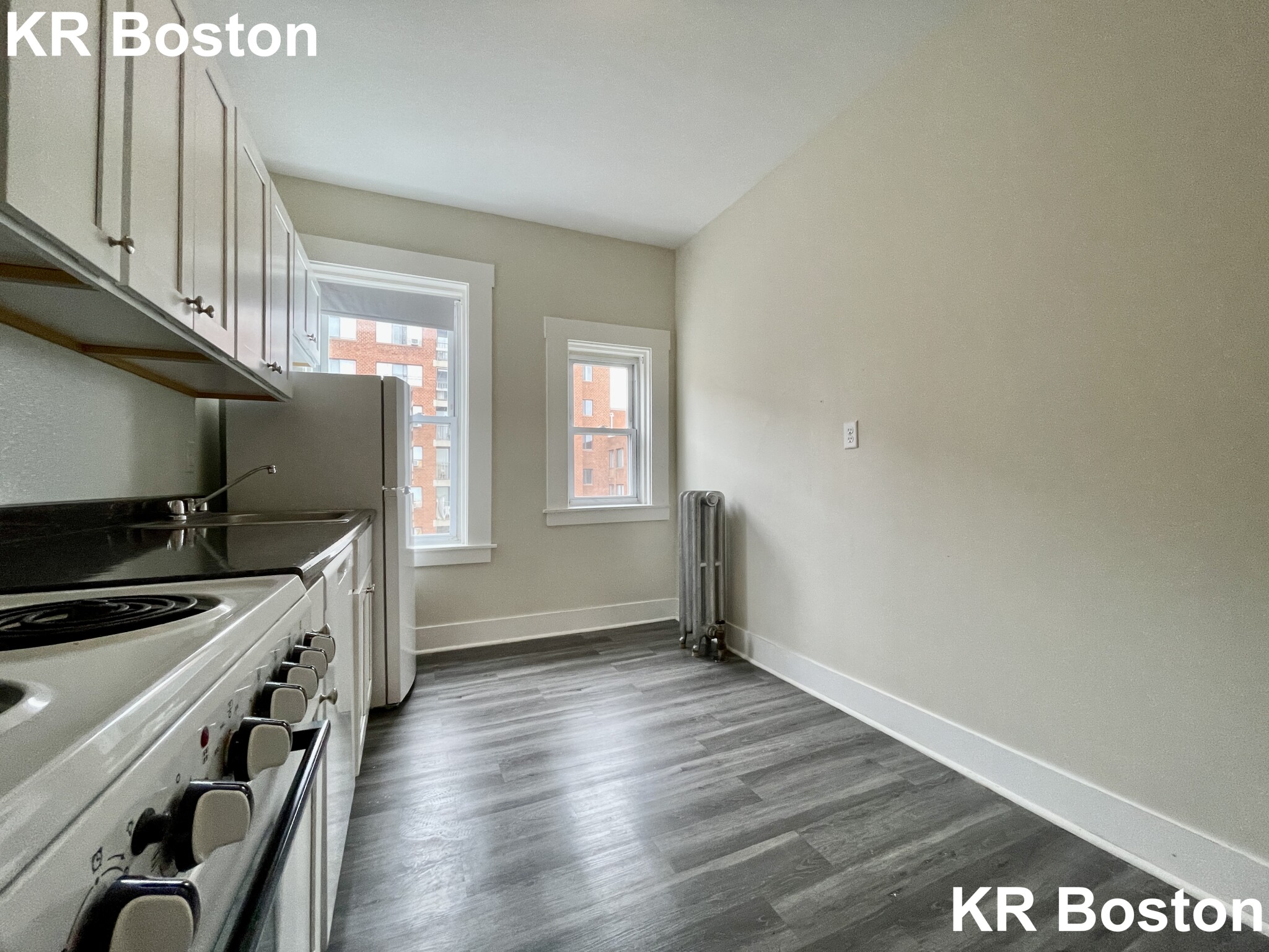 3 split bed, 1 bath apartment for rent at 11 Mount Hood Rd Unit 005, Brighton — photo 3 of 6
