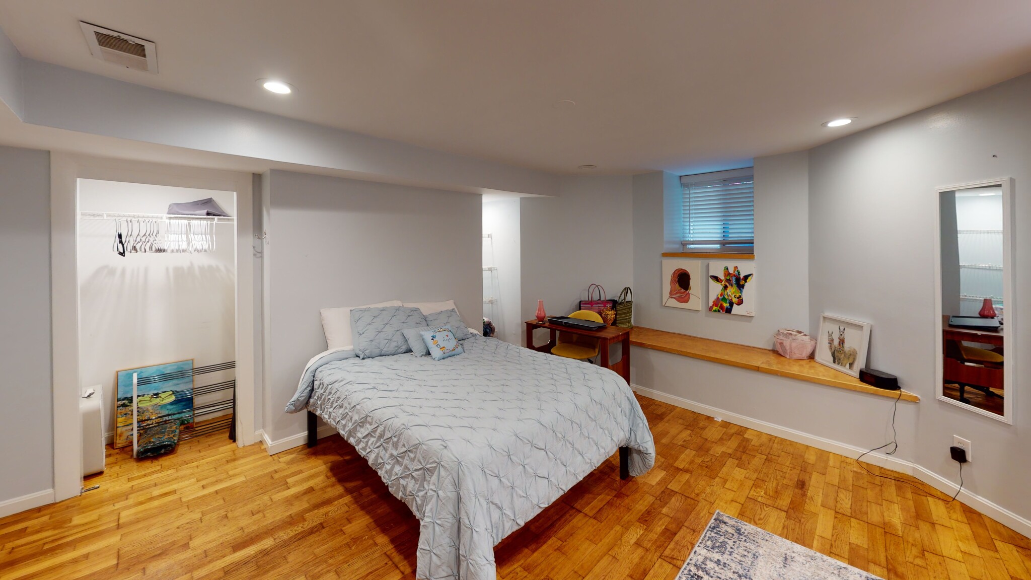 3 bed, 1 bath apartment for rent at 11 Orkney Rd Unit 3, Brighton — photo 3 of 5