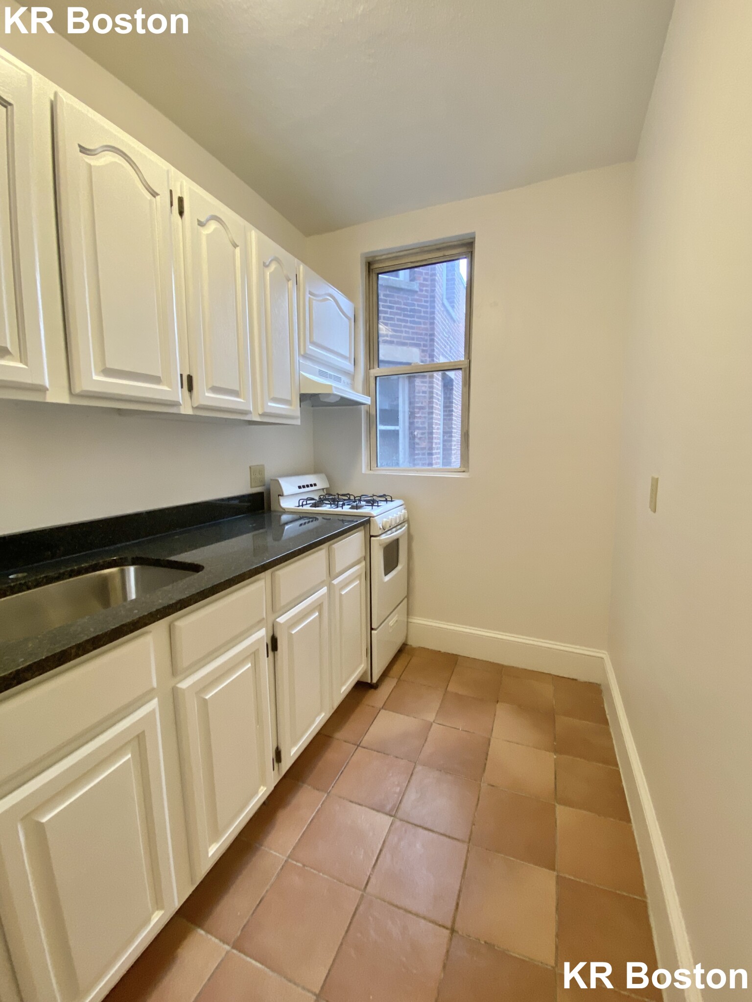 2 bed, 1 bath apartment for rent at 13 Scottfield Rd Unit 10, Allston — photo 3 of 6