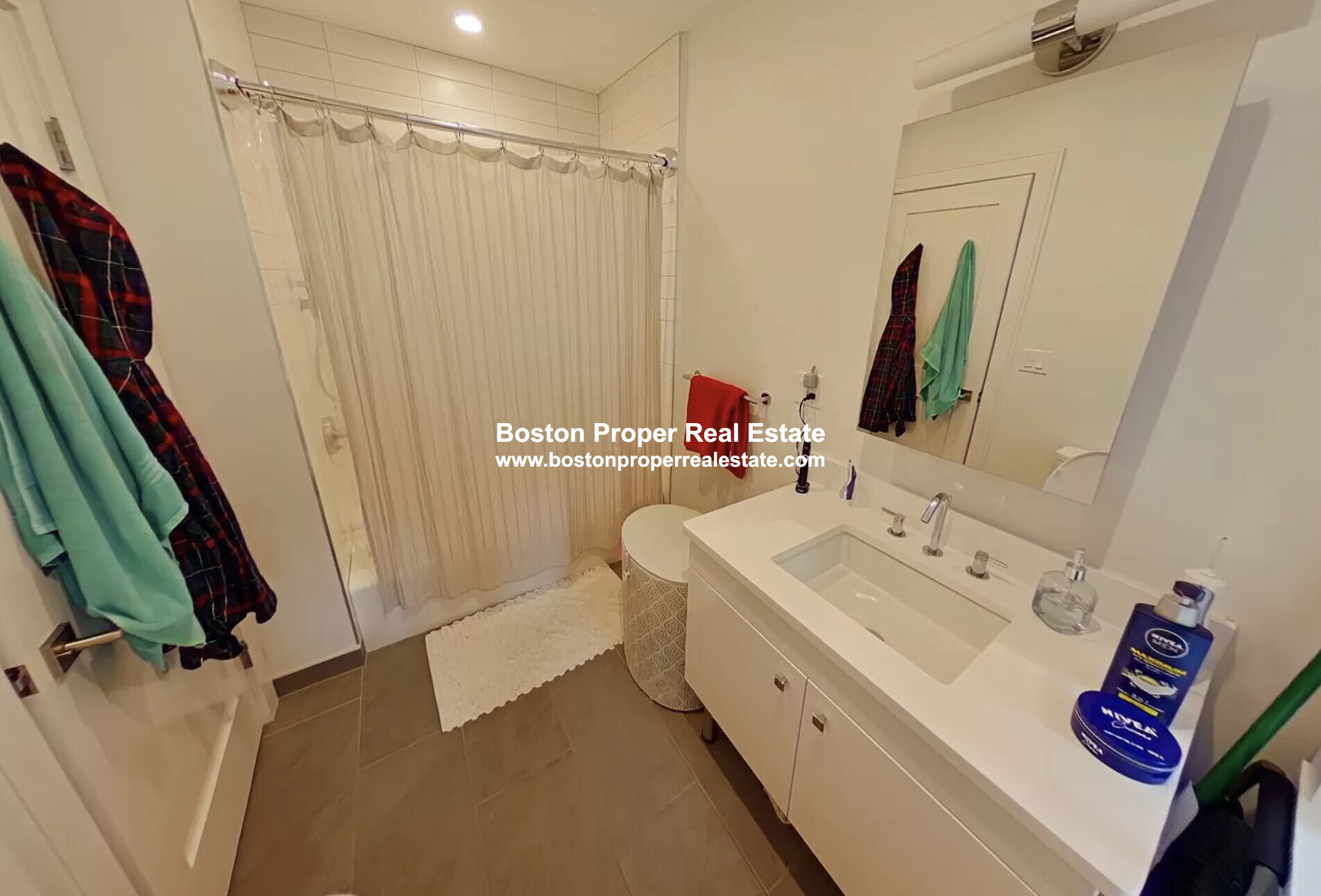 2 bed, 2 bath apartment for rent at 11 Temple St Unit 7, Beacon Hill — photo 5 of 20