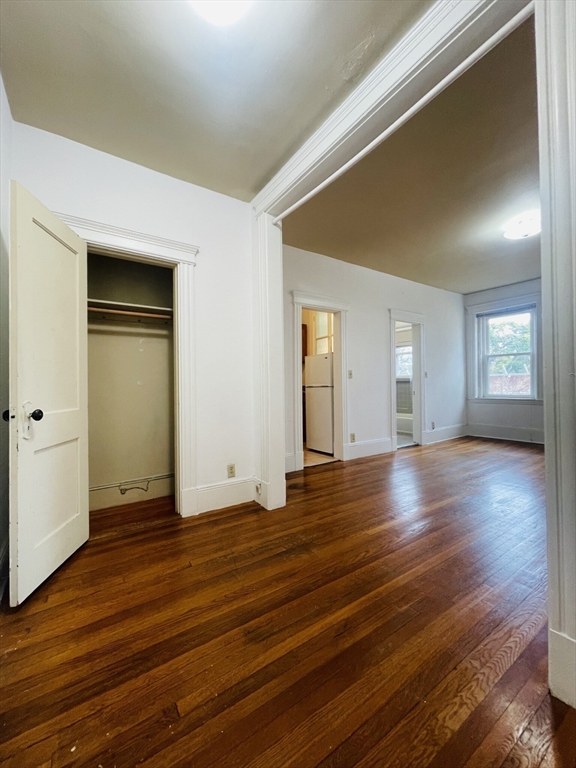 14 Palace Rd, Longwood