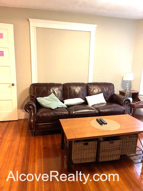 5 bed, 2 bath apartment for rent at 66 Simpson Ave Unit 1, Tufts — photo 10 of 22