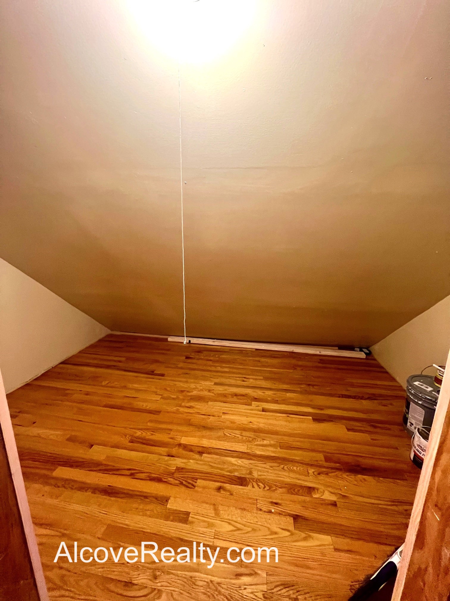 40 Alfred Rd, Arlington