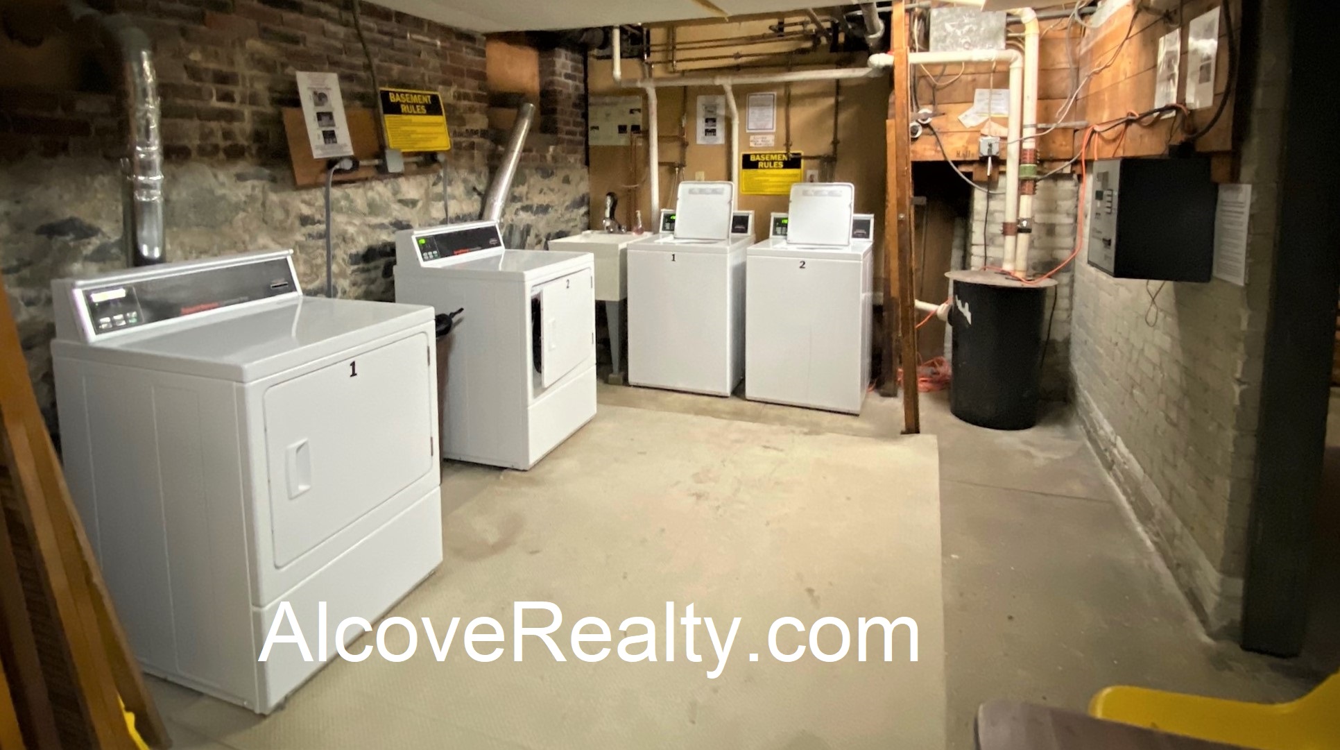 77 Liberty Ave, Powder House Square