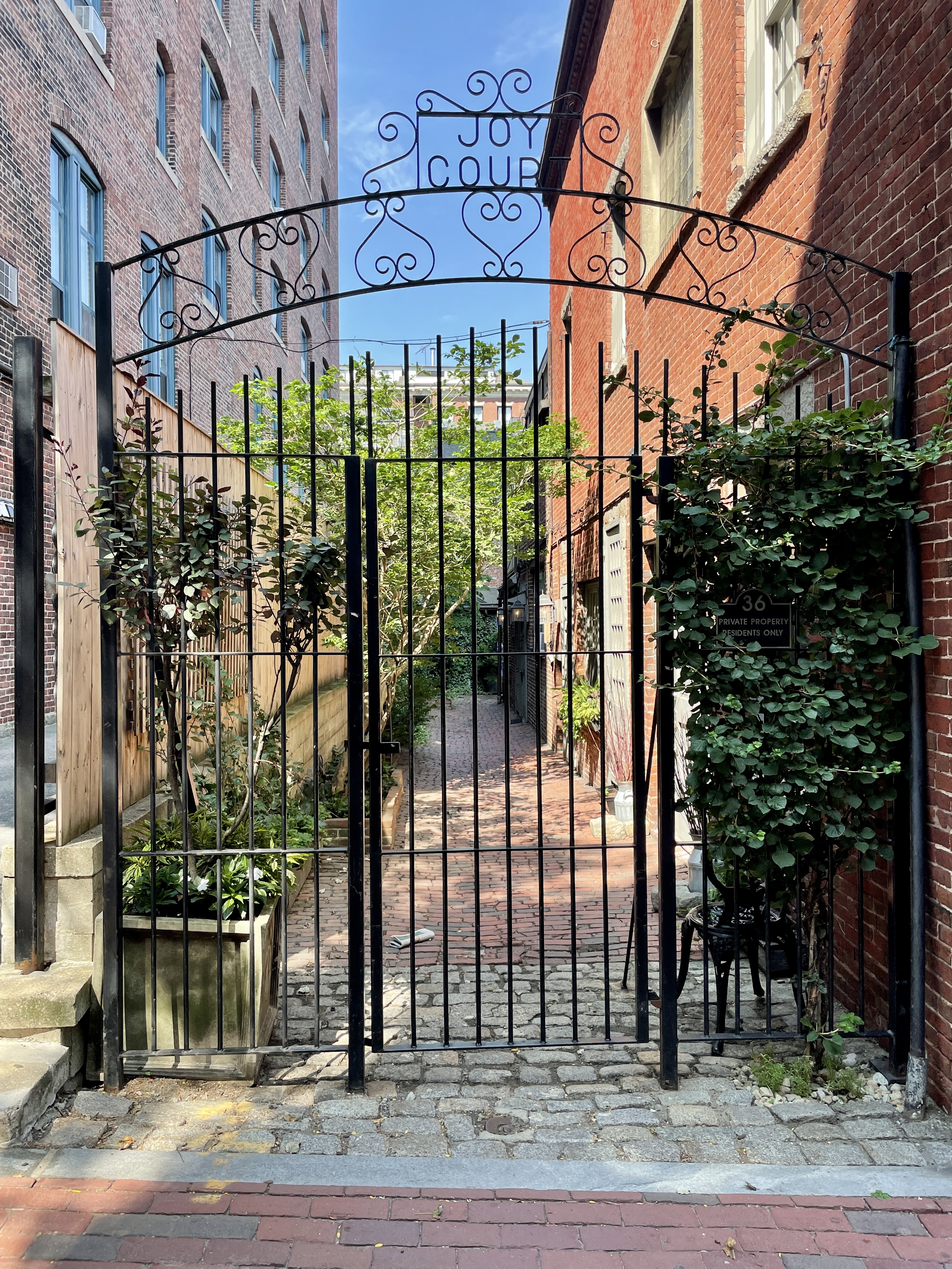 Studio bed, 1 bath apartment for rent at 36 Joy St Unit 3R, Beacon Hill — photo 11 of 19
