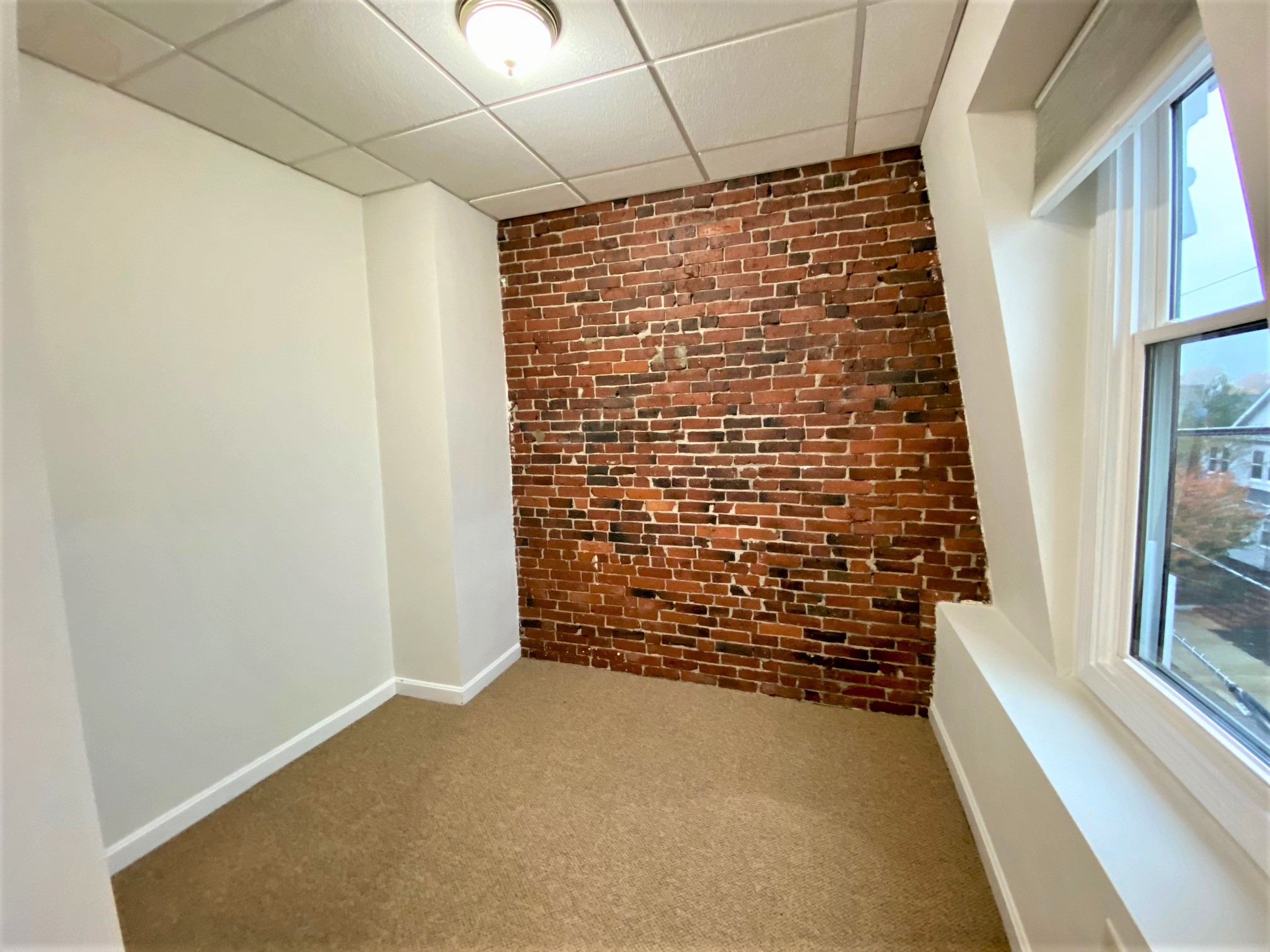 2 bed, 1 bath apartment for rent at 379 Main St Unit 3, Medford — photo 12 of 12