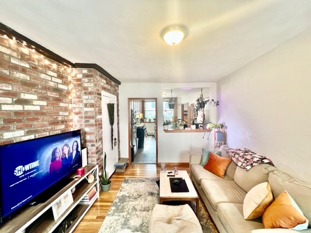 170 Endicott St, North End