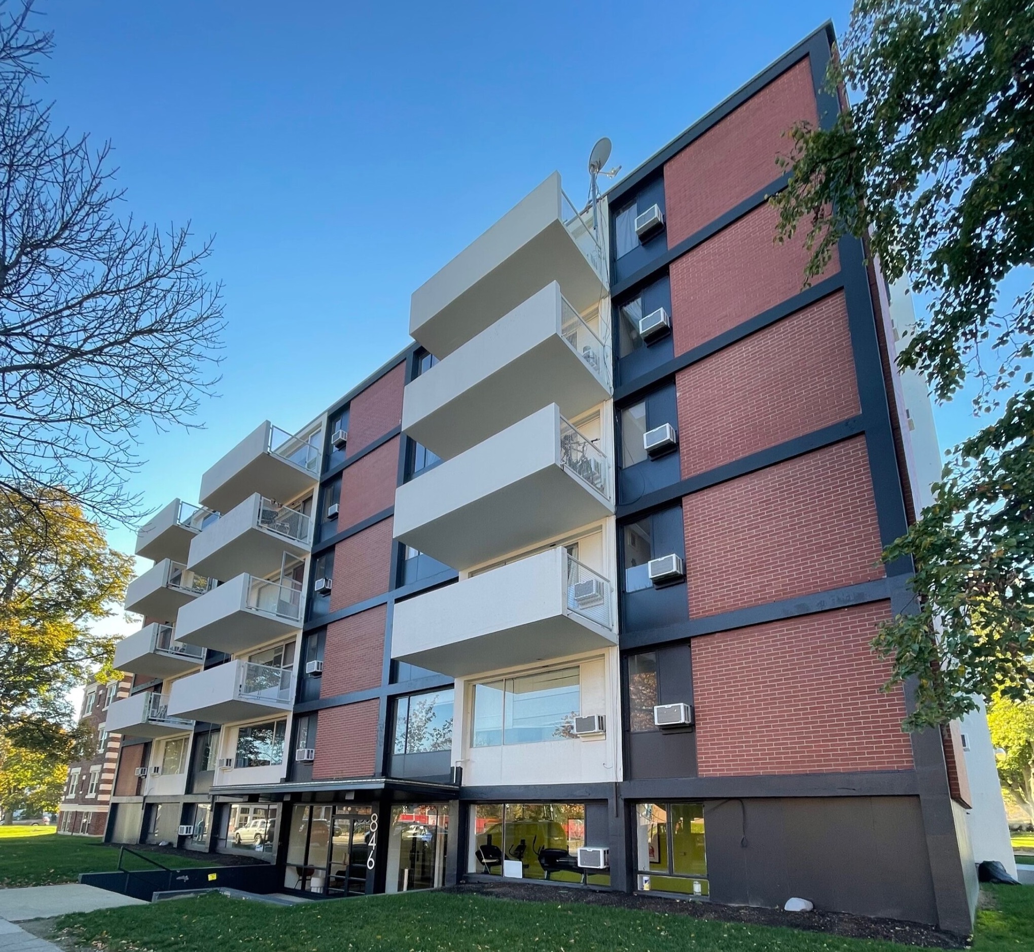 1 bed, 1 bath apartment for rent at 846 Massachusetts Ave Unit 2B, Arlington — photo 11 of 15