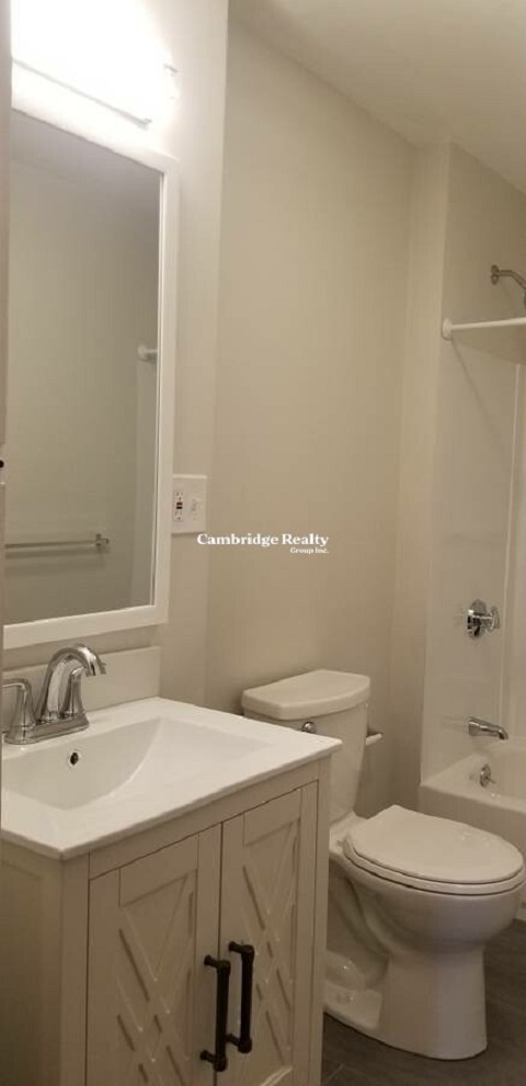 4 bed, 2 bath apartment for rent at 25 Fainwood Circle Unit 2T, Mid Cambridge — photo 13 of 16