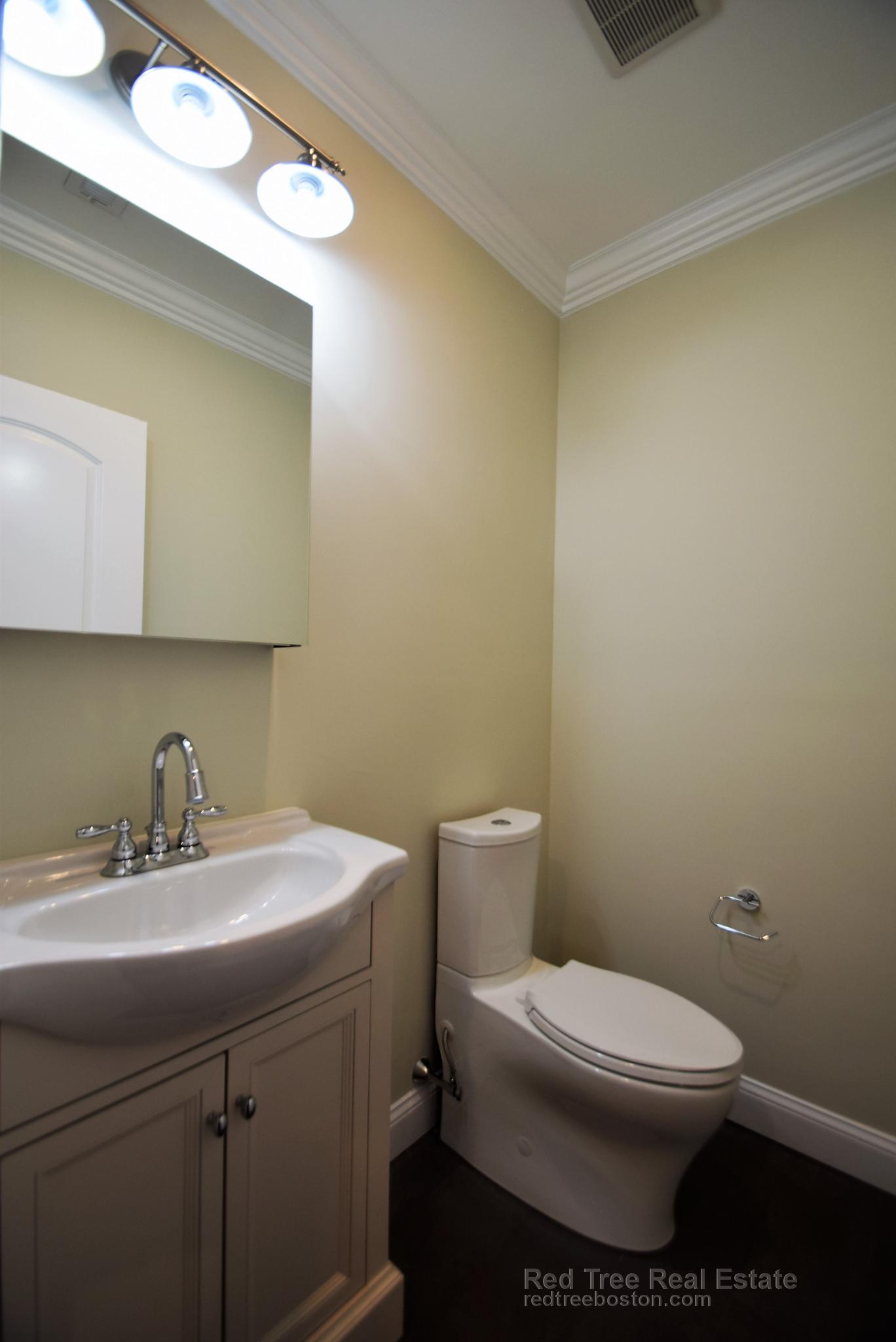 5 bed, 1.5 bath apartment for rent at 490 Washington St Unit RFR, Brighton — photo 12 of 24