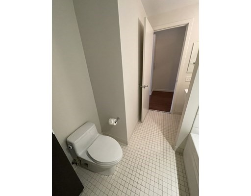 1 bed, 1 bath apartment for rent at 88 Kingston St Unit 6B, Boston Downtown — photo 1 of 12