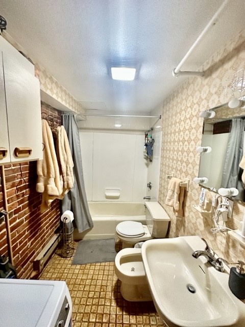 2 bed, 1 bath apartment for rent at 8 Harris St Unit 4, North End — photo 11 of 12