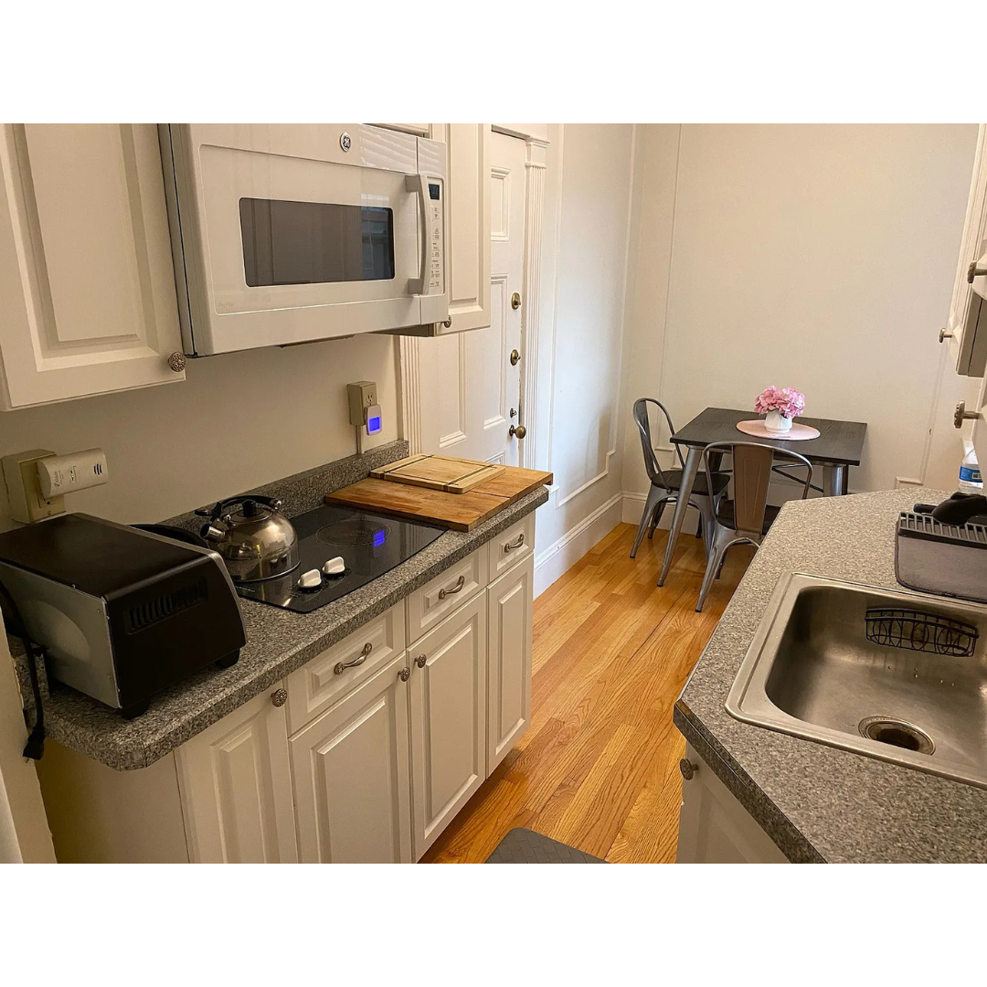 8 Garrison St, Back Bay