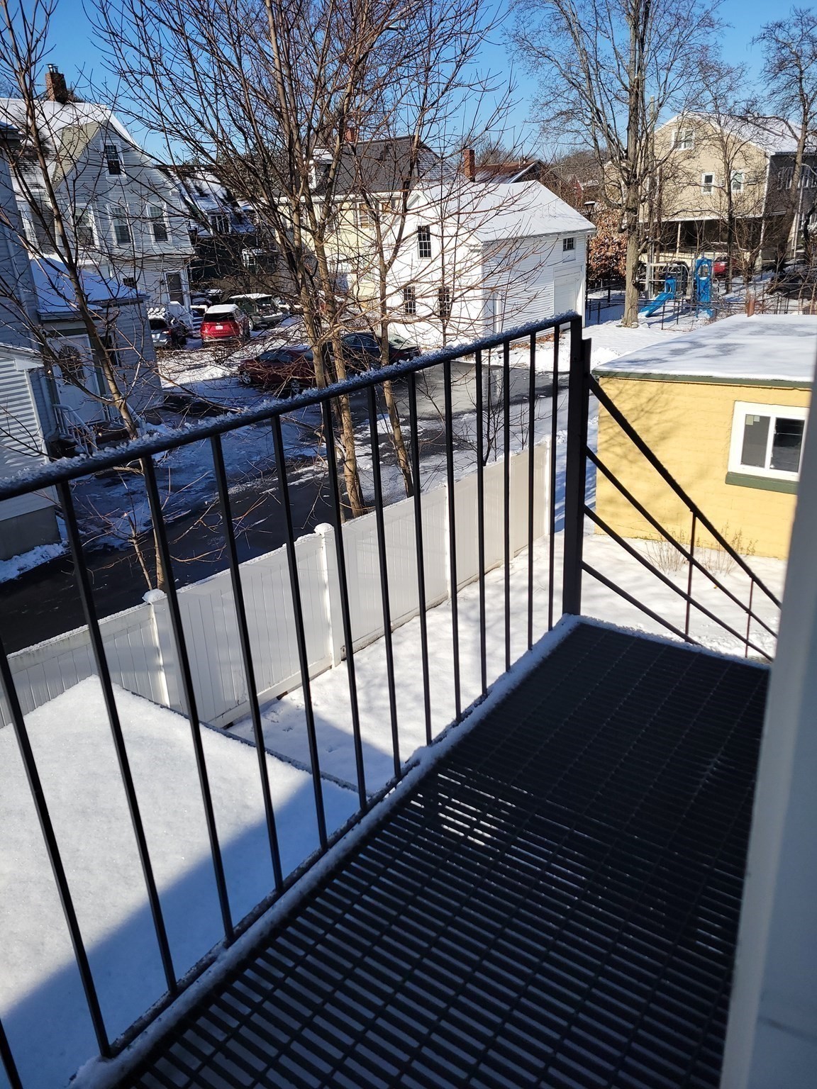 1 bed, 1 bath apartment for rent at 35 Highland Ave Unit 2, Newtonville — photo 9 of 10