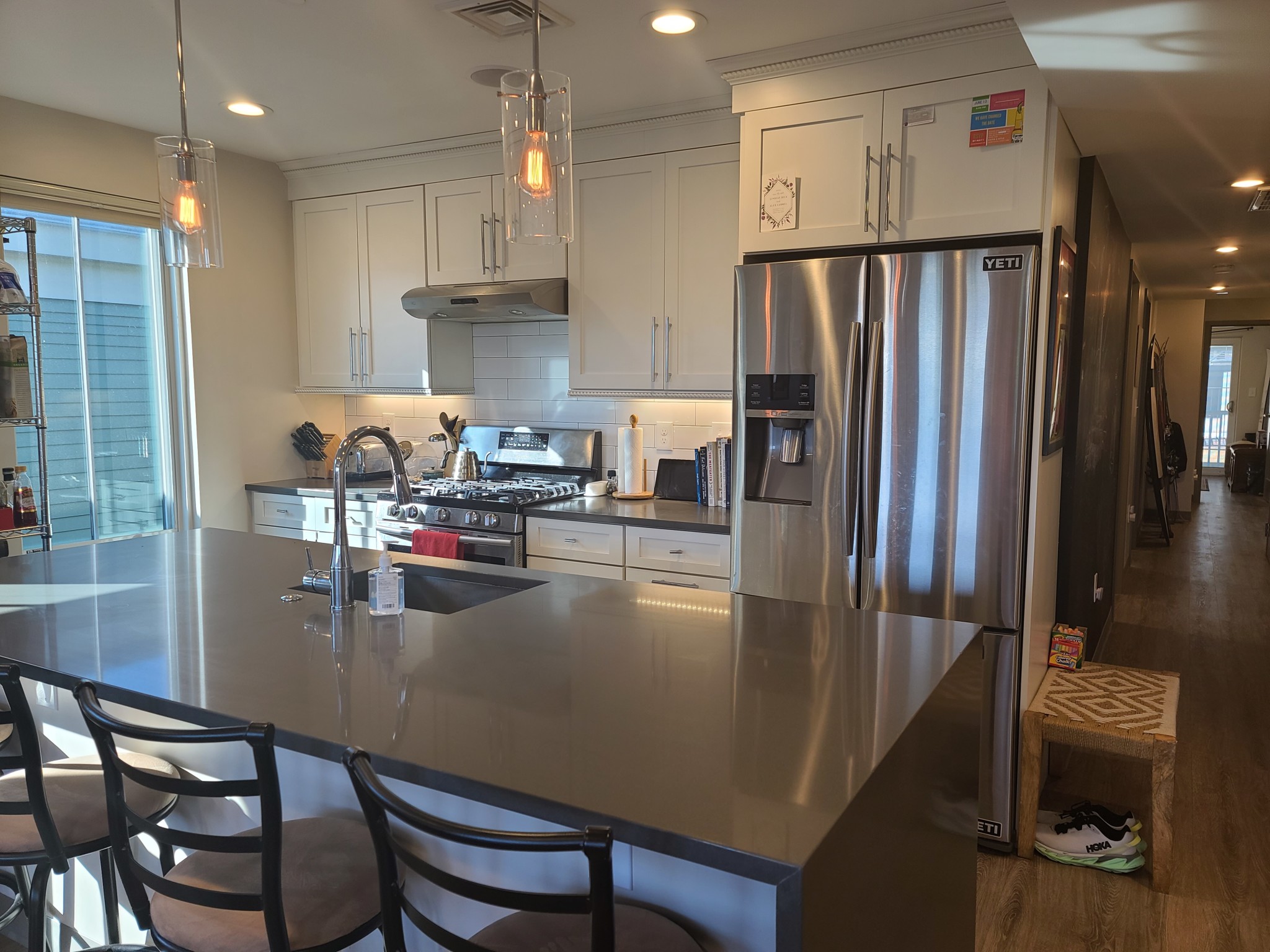 3 bed, 2 bath apartment for rent at 246 West Broadway Unit 3, South Boston — photo 12 of 27