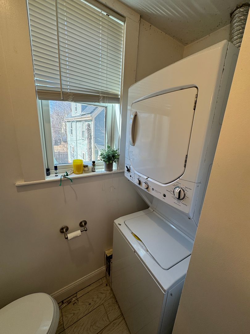 176 Elm St, North Cambridge