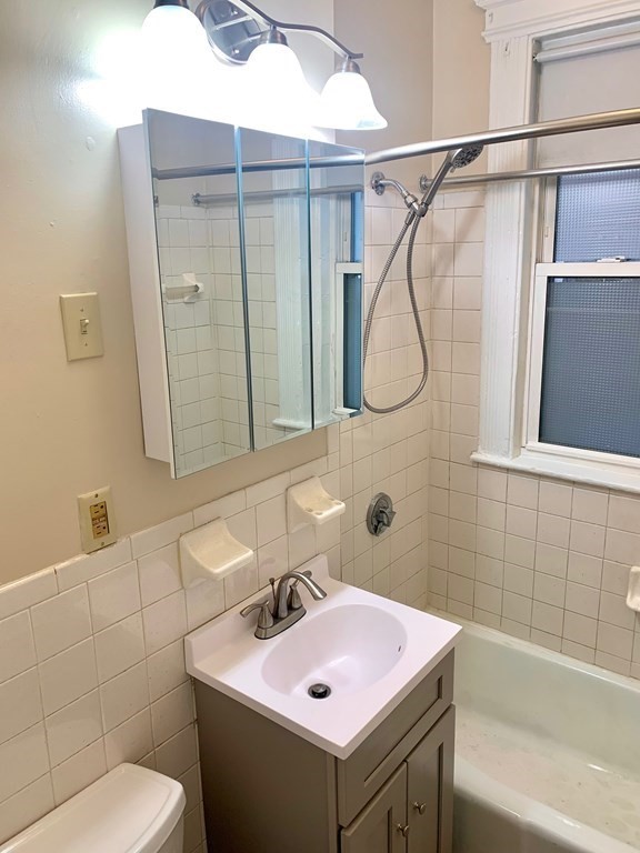 2 bed, 1 bath apartment for rent at 110 Brunswick St Unit 3, Dorchester — photo 4 of 6