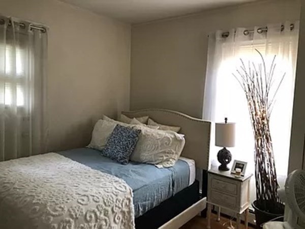 92 West Central St, Natick