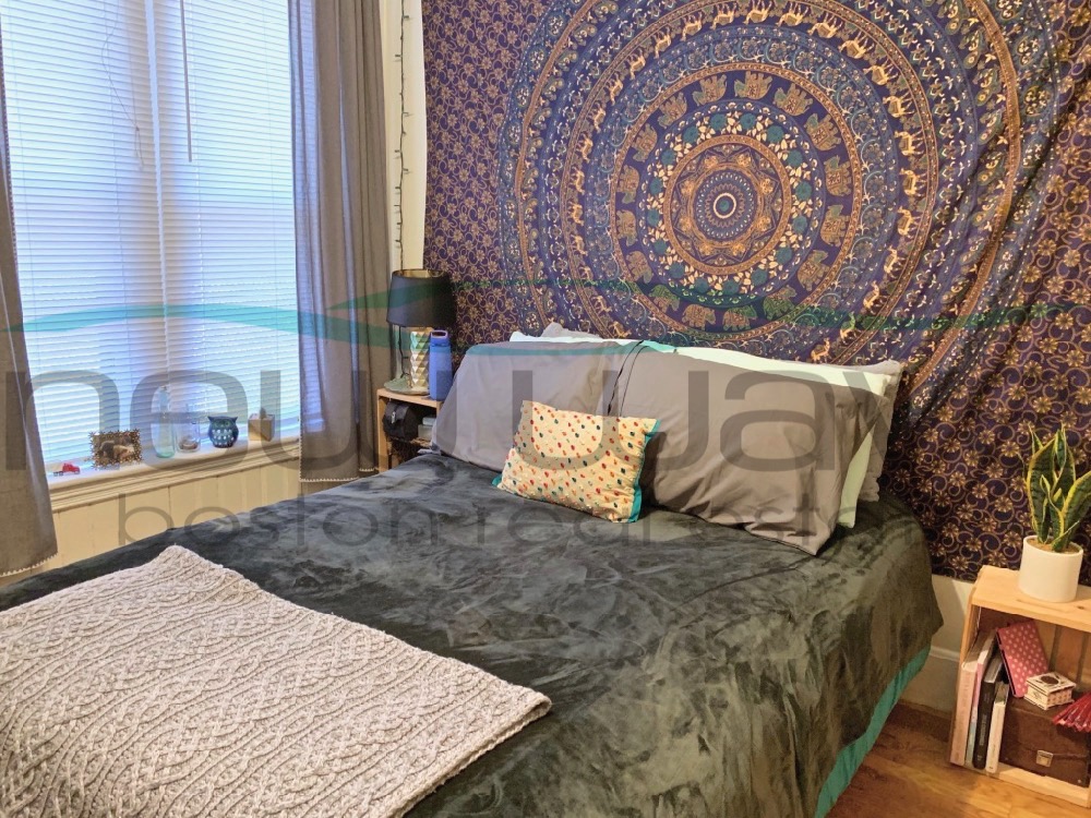 127 Cedar St, Roxbury