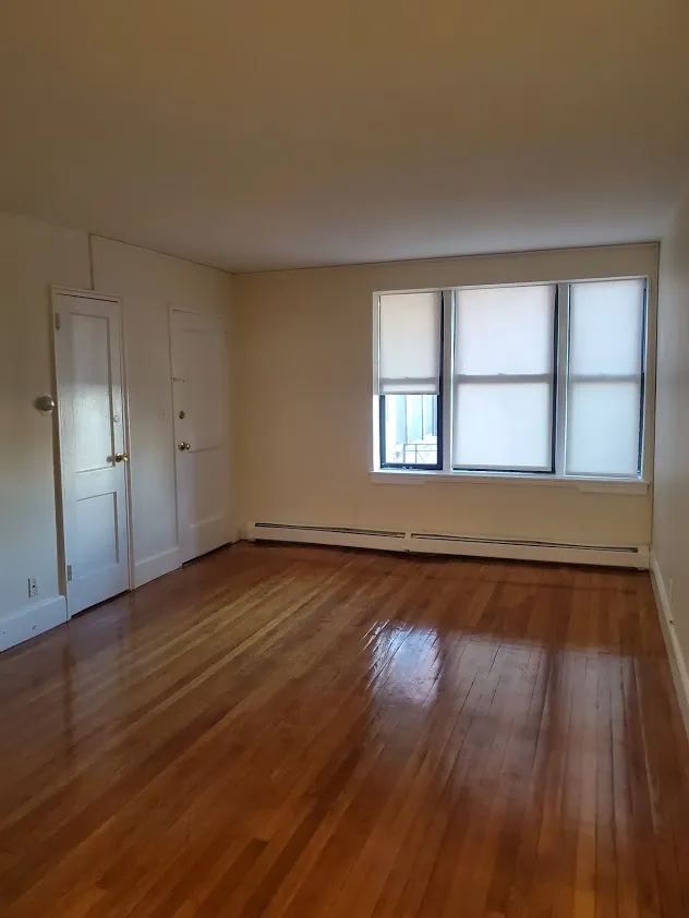 15 Victory Rd, Dorchester