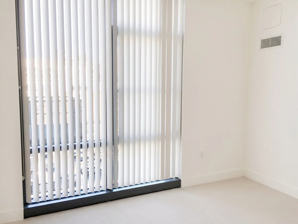 32 Traveler St, South End