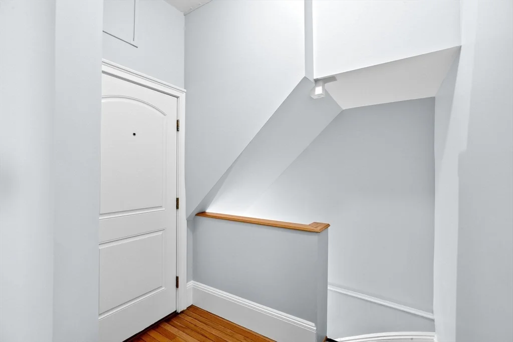 58 Gates St, South Boston