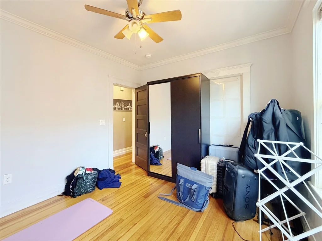 17 Pleasant St, Dorchester