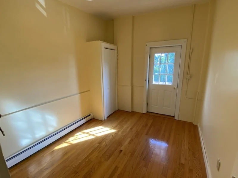 79 Hawley, Northampton