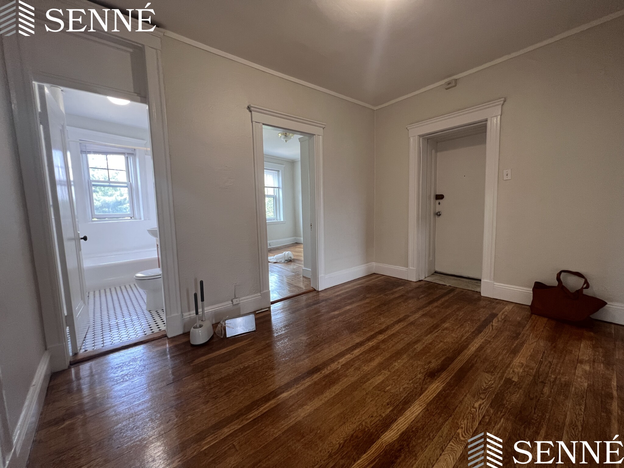 1558 Massachusetts Ave, Neighborhood Nine