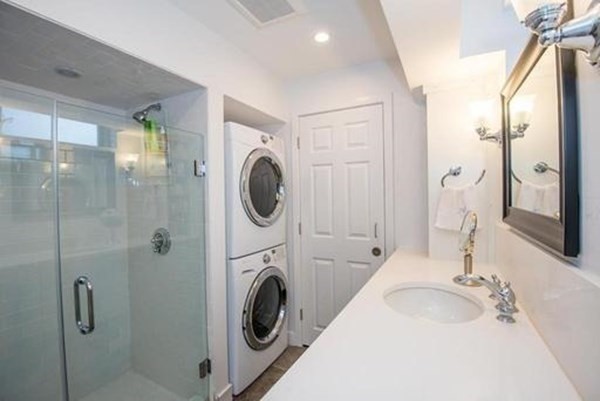 79 Cottage St, East Boston