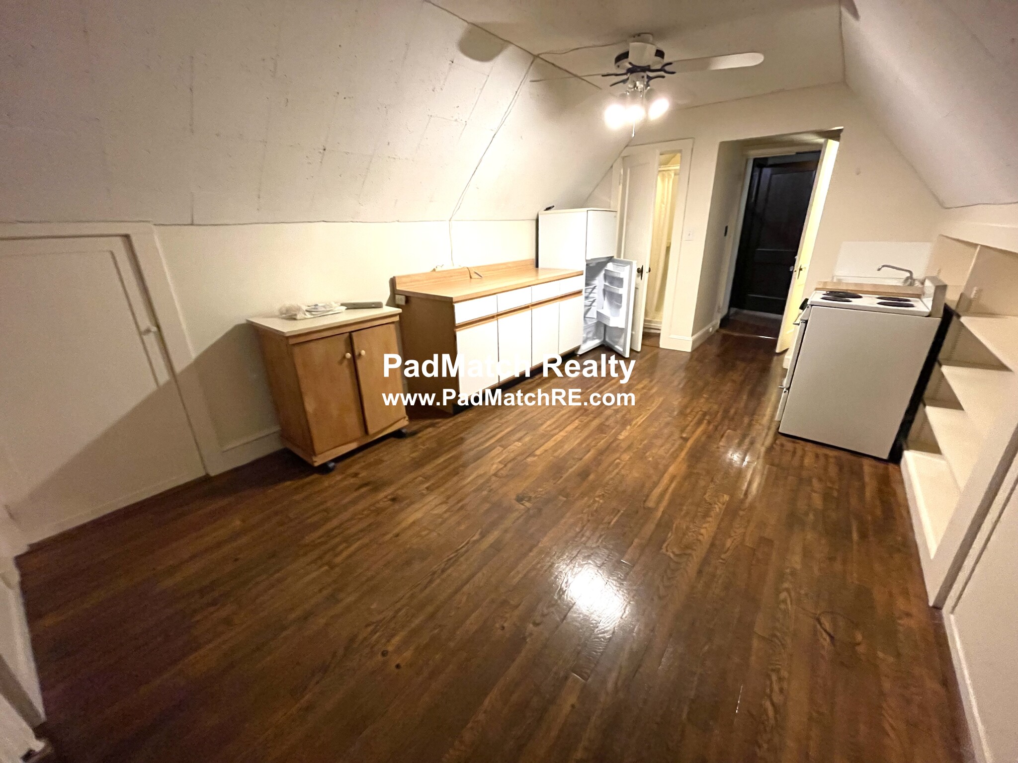 Studio bed, 1 bath apartment for rent at 111 Carlton St Unit 3, Brookline — photo 14 of 23