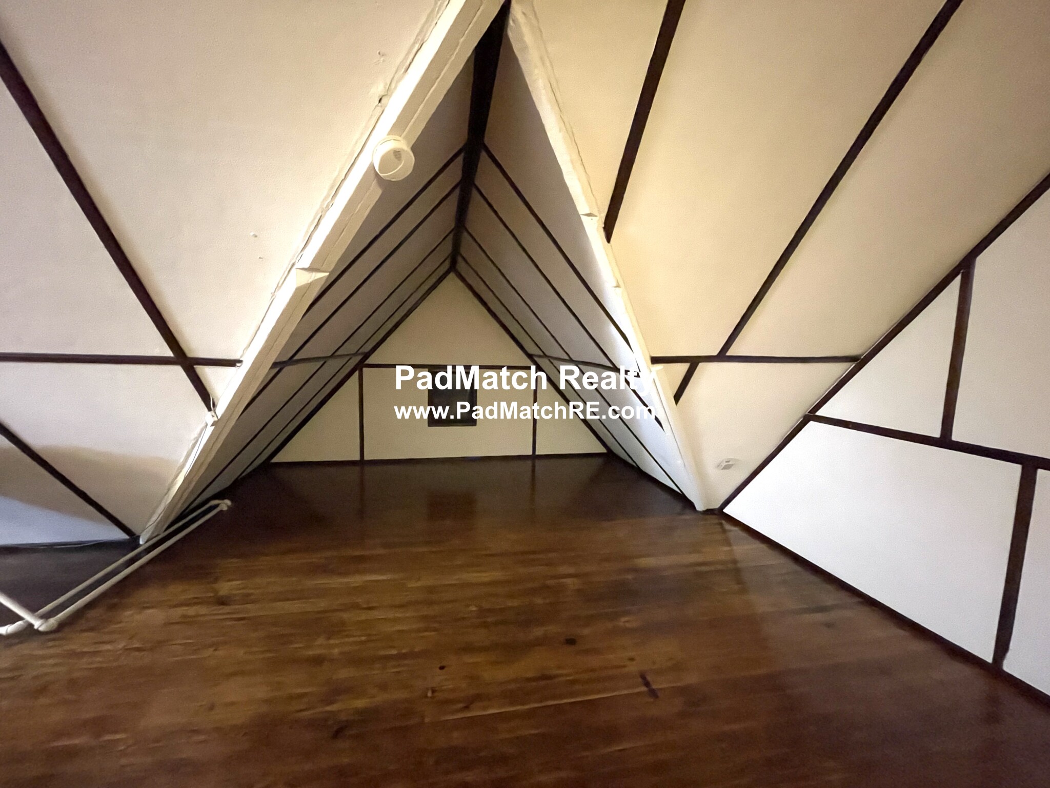 Studio bed, 1 bath apartment for rent at 111 Carlton St Unit 3, Brookline — photo 5 of 23