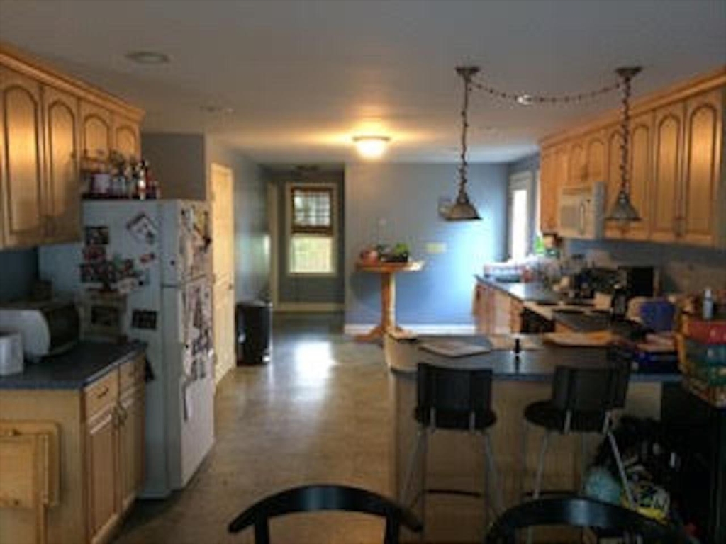 11 Dell Ave, Medford