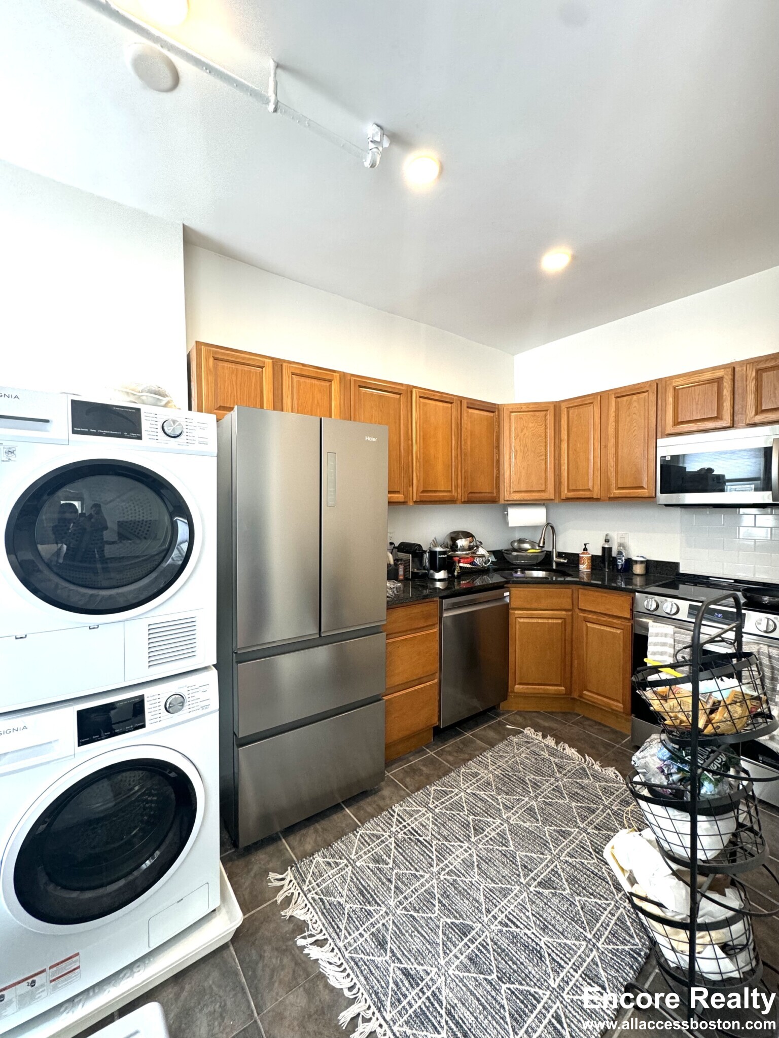 1082 Commonwealth Ave, Brighton