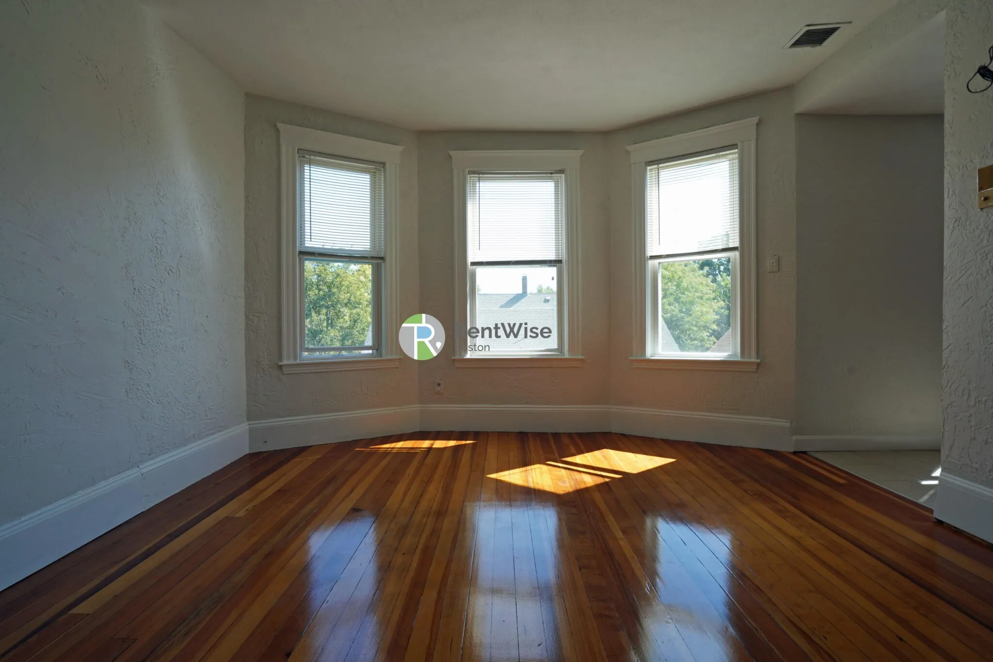 56 Oxford St, Spring Hill