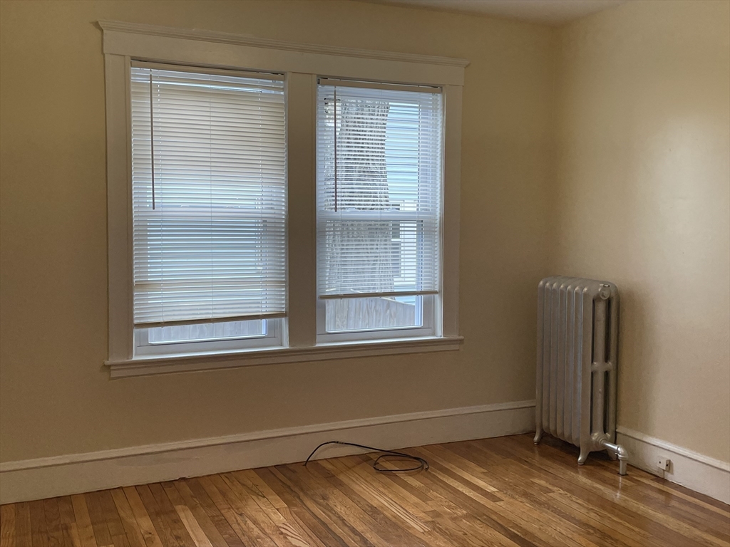 23 Lothrop Ave, Milton