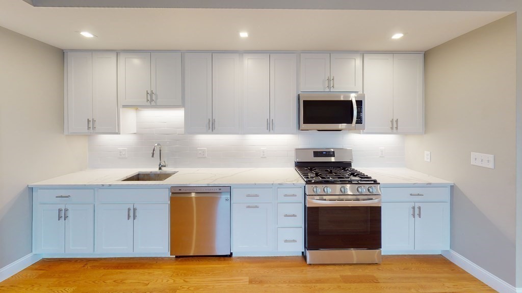 329 Shirley, Winthrop