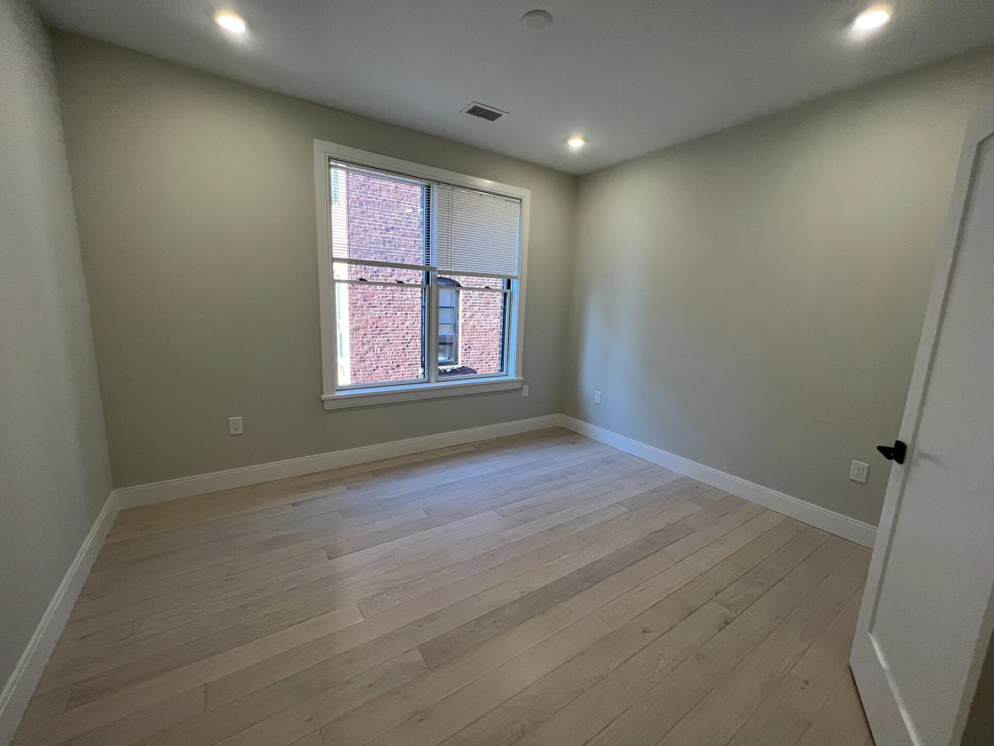 195 Green St, Jamaica Plain