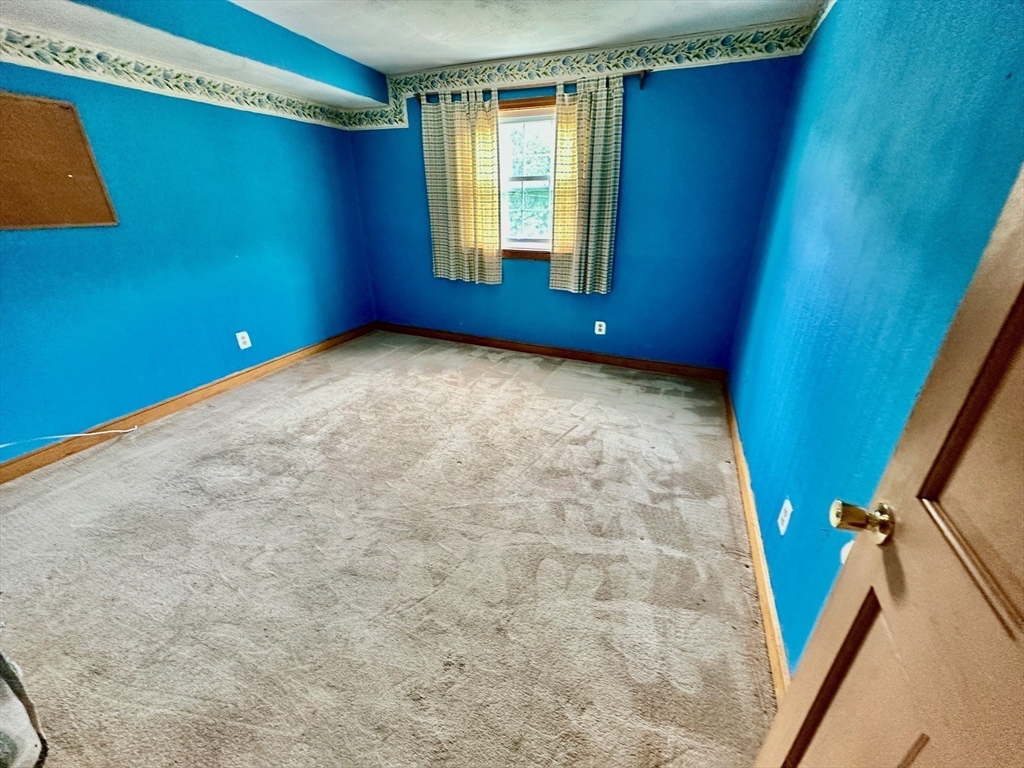 104 Oak St, Brockton