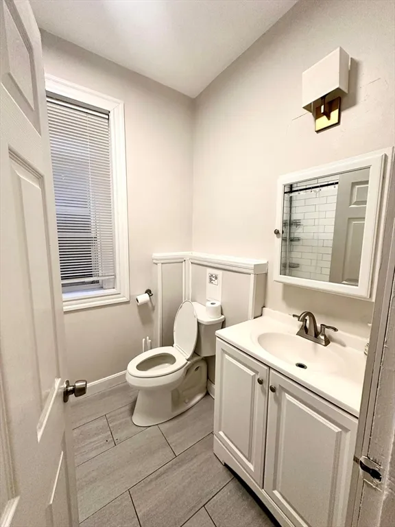 7 Linden St, Allston