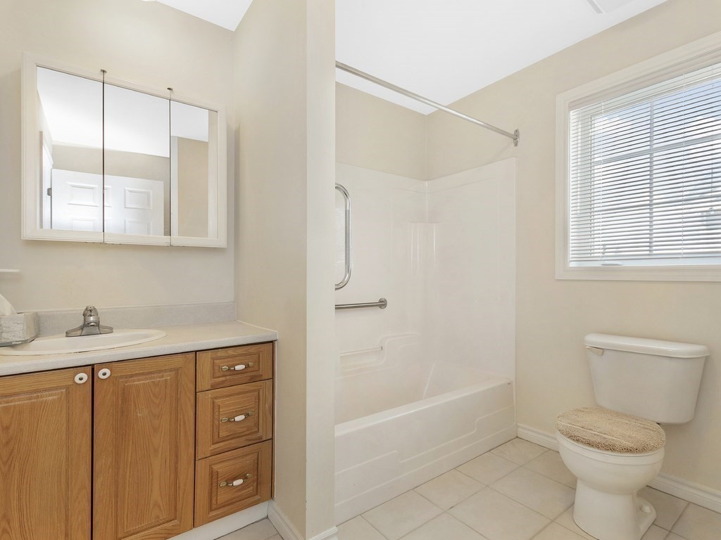 40 Myrtle St, Waltham