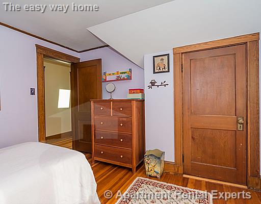 108 Bowdoin St, Tufts