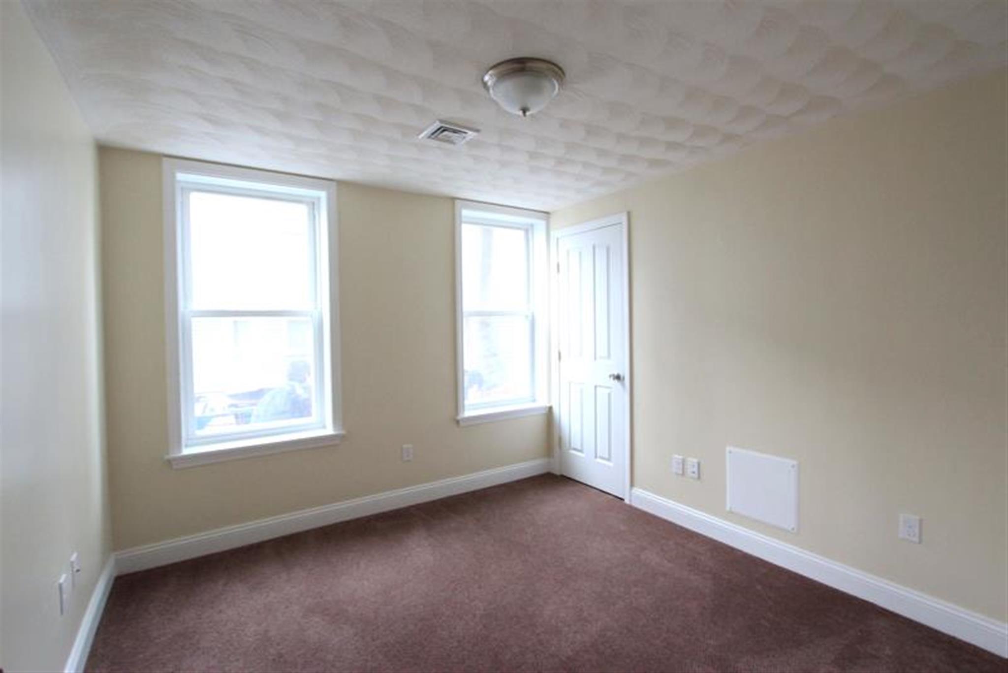 2 bed, 2 bath apartment for rent at 6 Douglass St Unit 1, Central Square — photo 6 of 13