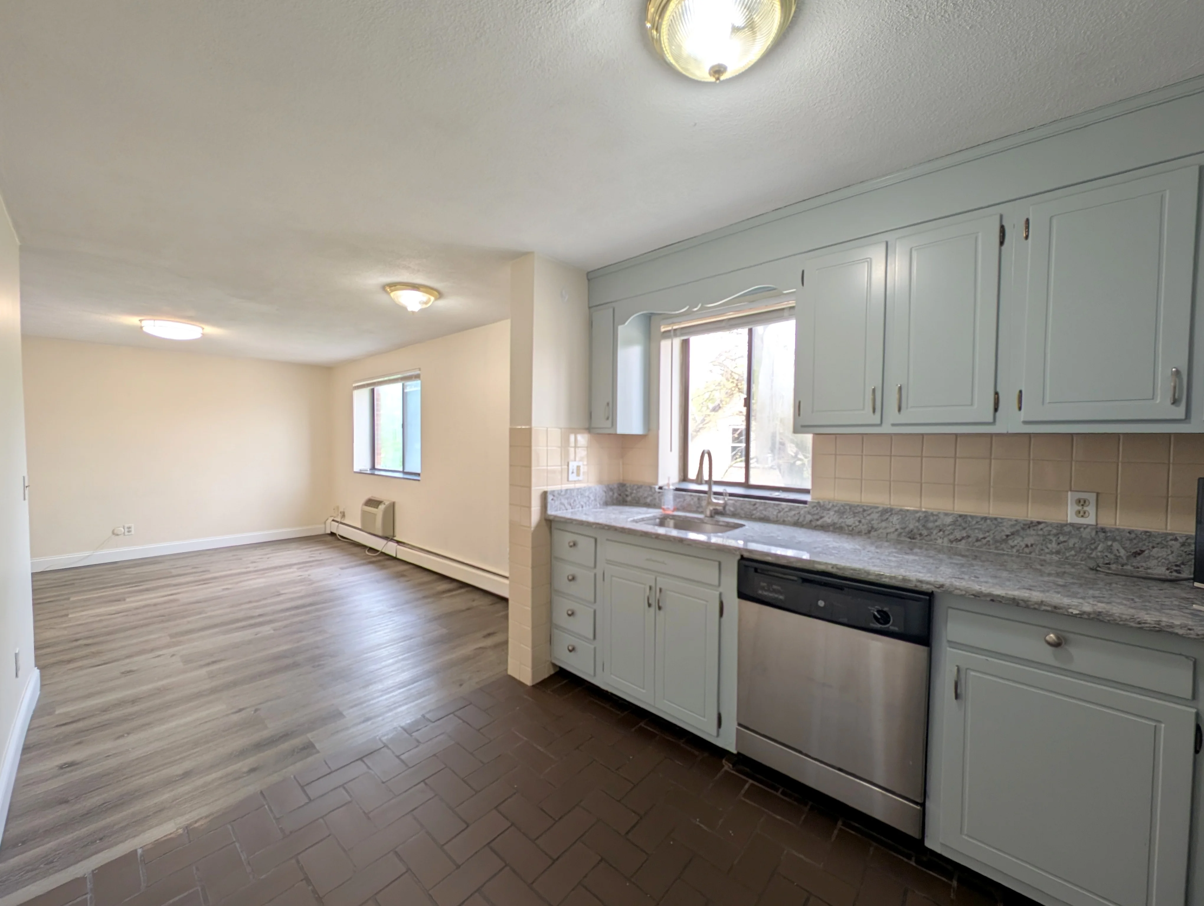 86 Newbury St, Teele Square