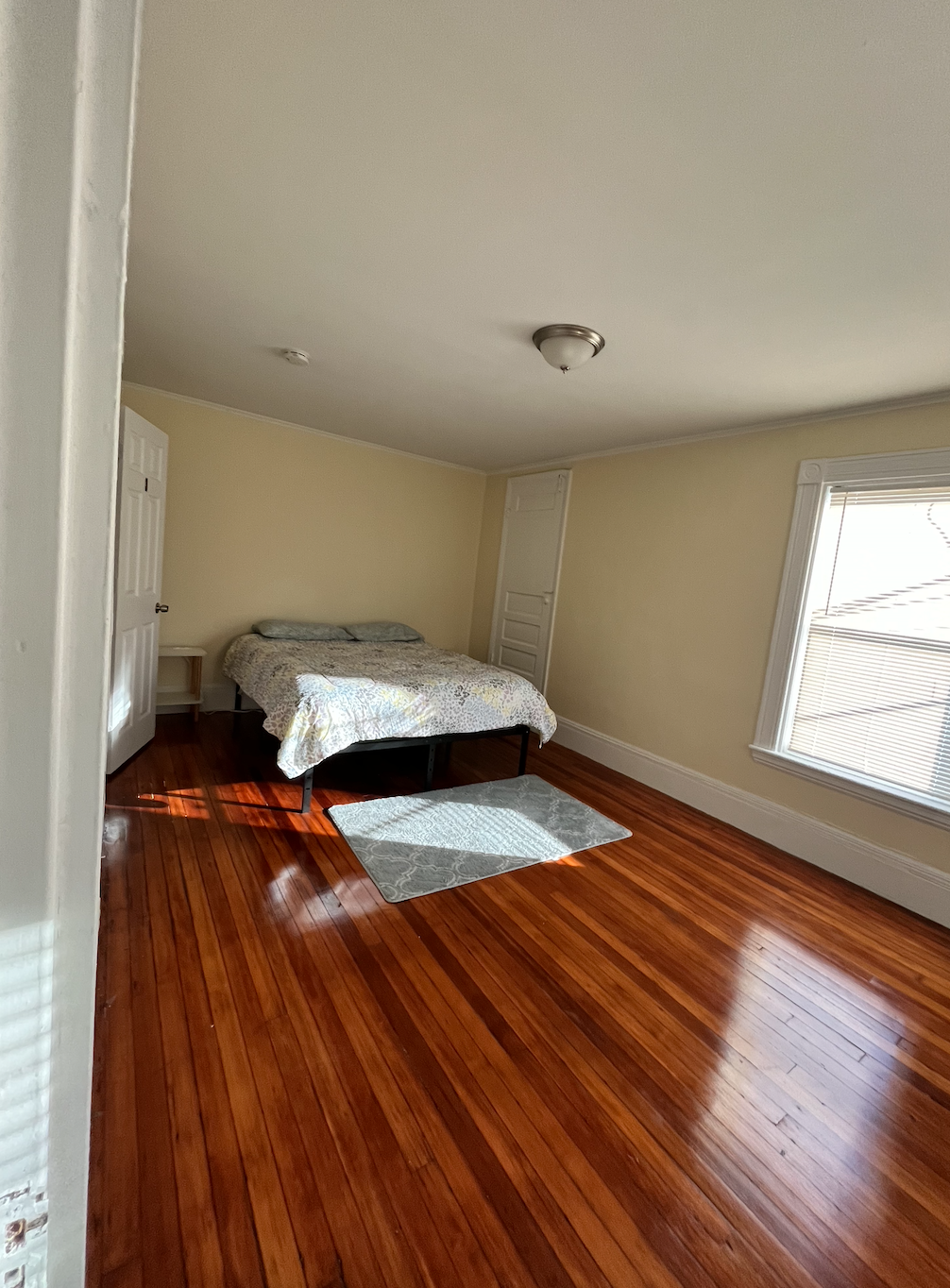 6 bed, 2 bath apartment for rent at 8 Pratt St Unit 3, Allston — photo 6 of 6