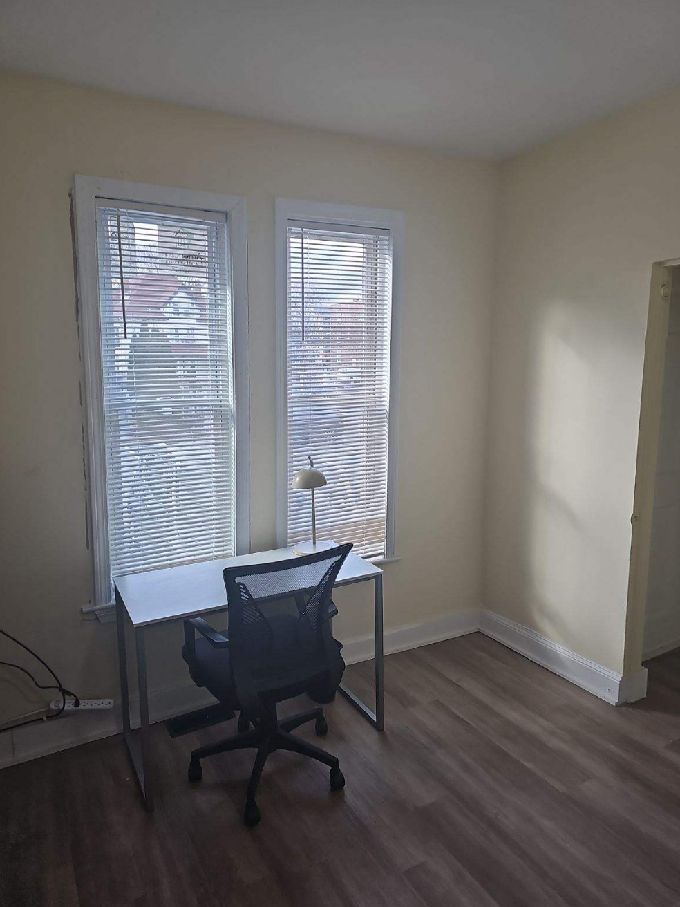 6 bed, 1 bath apartment for rent at 8 Pratt St Unit 1, Allston — photo 4 of 23